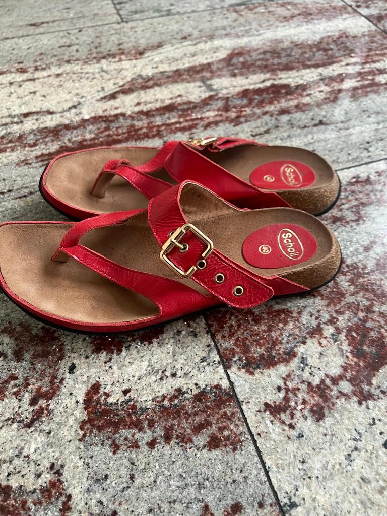 Scholl slippers dames maat 40, Kleding | Dames, Schoenen, Ophalen of Verzenden, Zo goed als nieuw, Rood