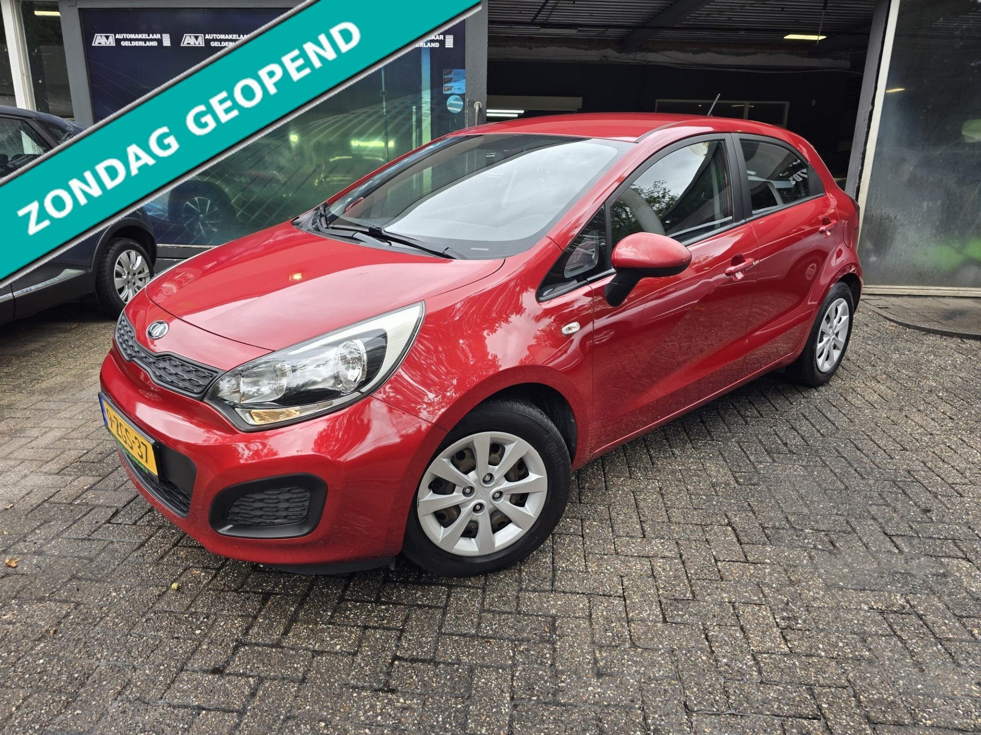Kia Rio 1.2 CVVT ComfortLine | 1E EIGENAAR | 3/6 OF 12 MND G, 4 cilinders, Origineel Nederlands, Handgeschakeld, Grijs