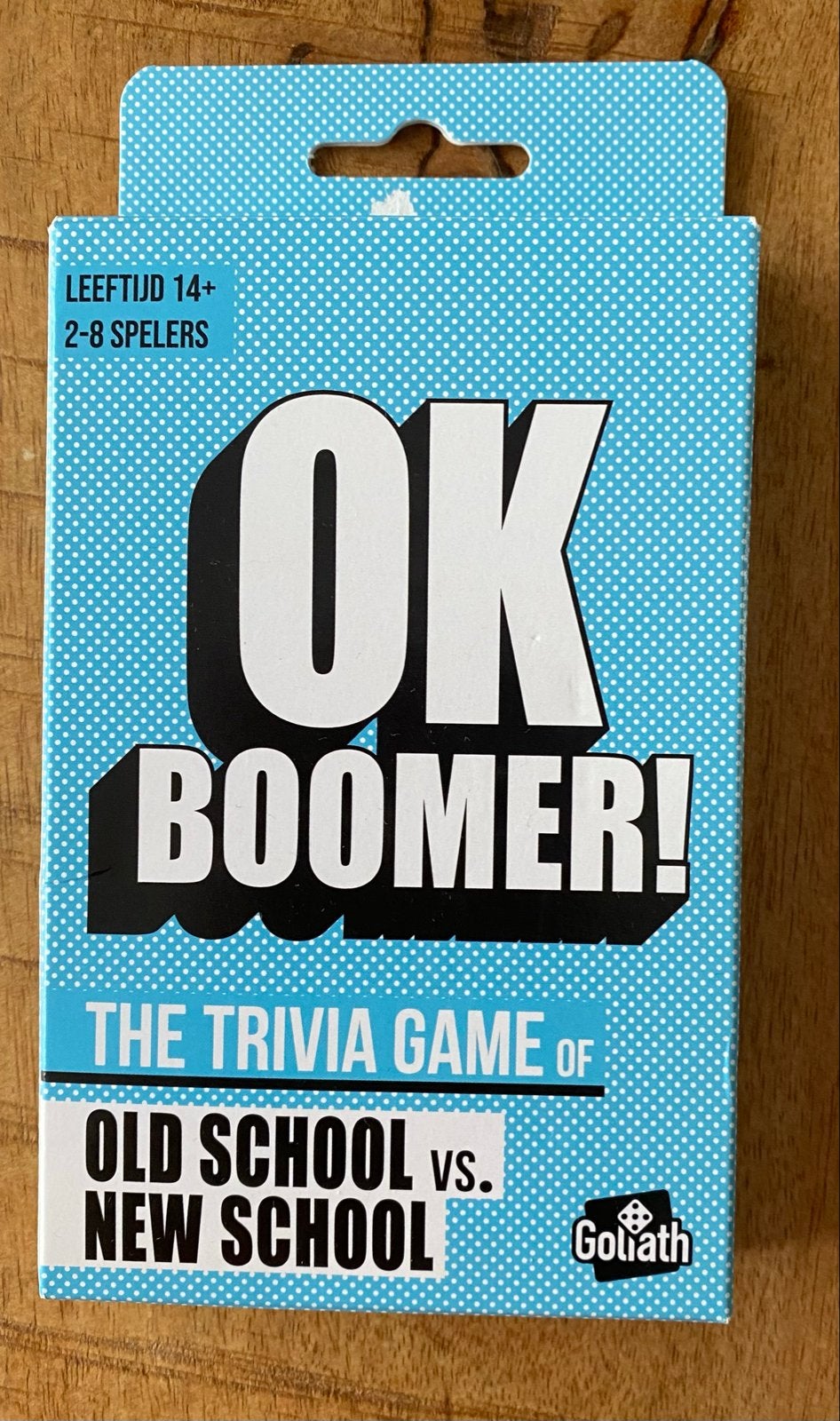 OK Boomer! The Trivia Game - Old School vs. New School, Drie of vier spelers, Ophalen, Zo goed als nieuw