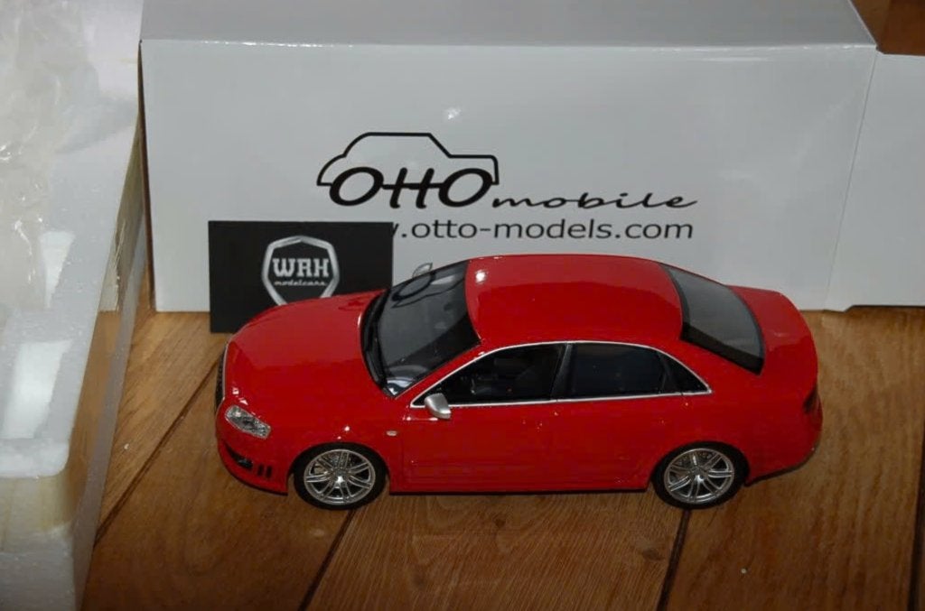 1:18 AUDI RS4 SEDAN B7 red Otto mobile OT400 in box WRH, Verzenden, Zo goed als nieuw, Auto, OttOMobile