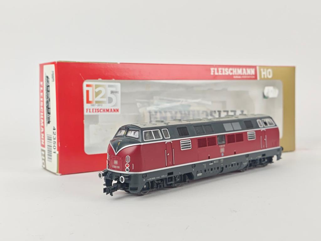 Fleischmann BR 221 Digitaal 423501, Locomotief, Ophalen of Verzenden, Zo goed als nieuw, Analoog