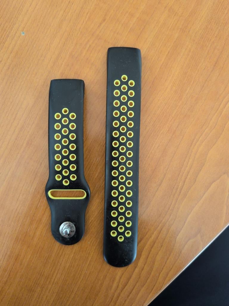 🔥 AANBIEDING: SPORTBANDJE VOOR FITBIT CHARGE–SLECHTS €1! 🔥, Ophalen, Onbekend, Zwart, Zo goed als nieuw