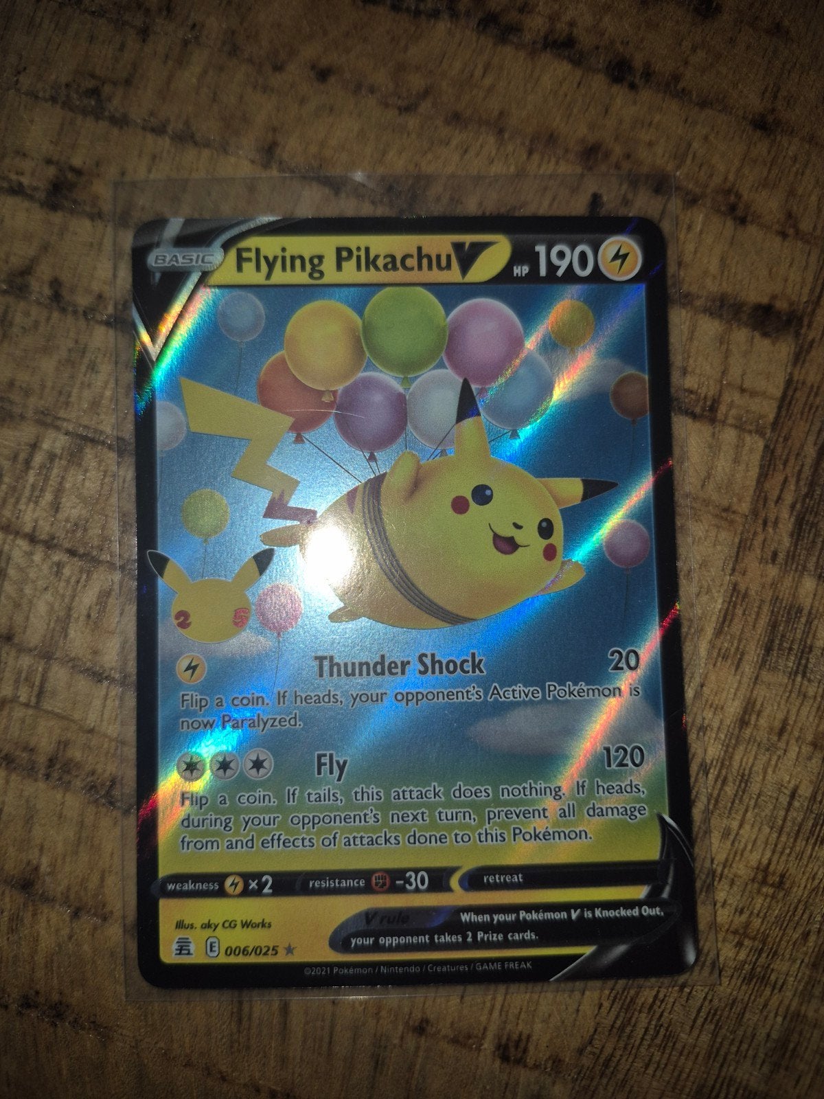 Flying pikachu v, Ophalen, Zo goed als nieuw, Losse kaart
