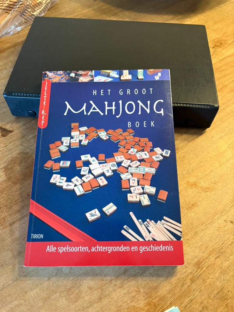 Alles over mahjong, Ophalen of Verzenden, Zo goed als nieuw
