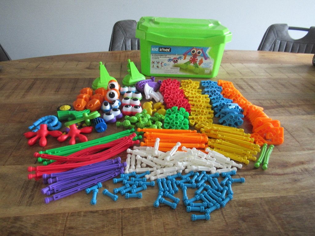 Grote partij met heel veel los Kid Knex in een opbergbak, Kinderen en Baby's, Speelgoed | Educatief en Creatief, Ophalen of Verzenden
