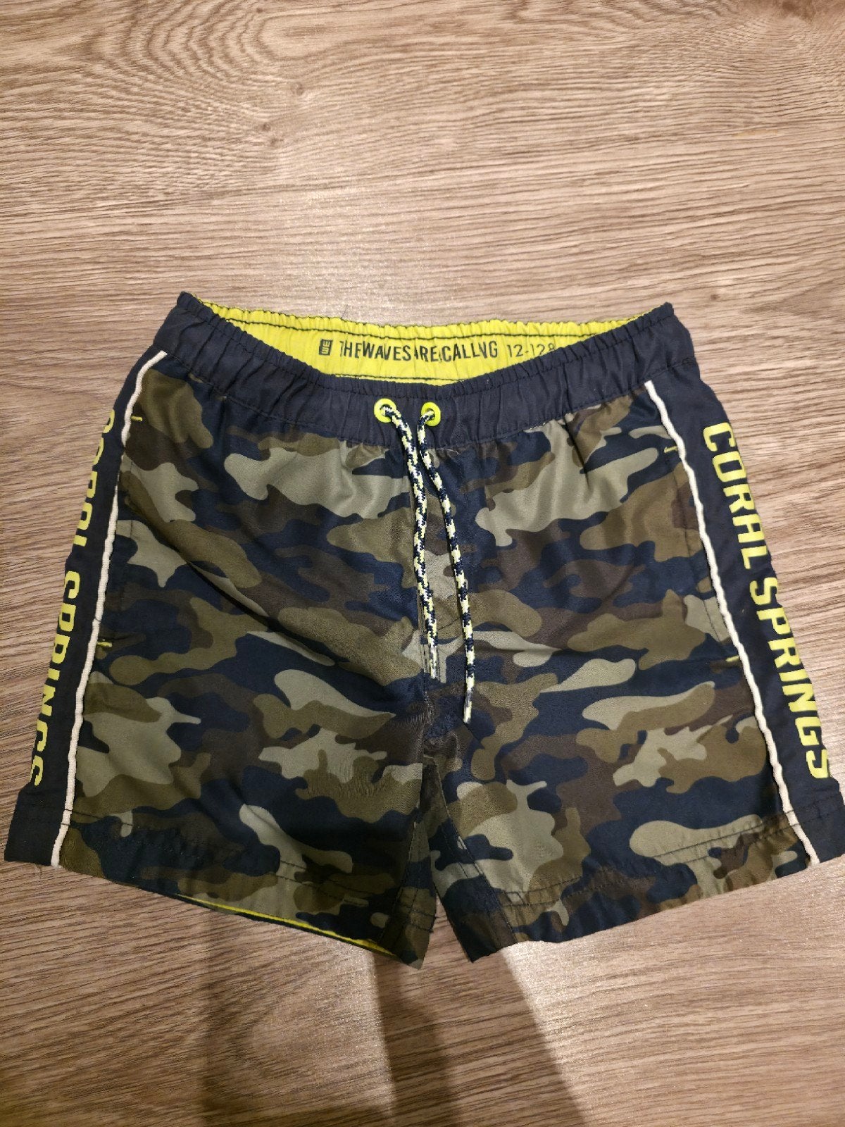Stoere camouflage zwembroek maat 128, Kinderen en Baby's, Gebruikt, Zwembroek, Coral Springs, Jongen