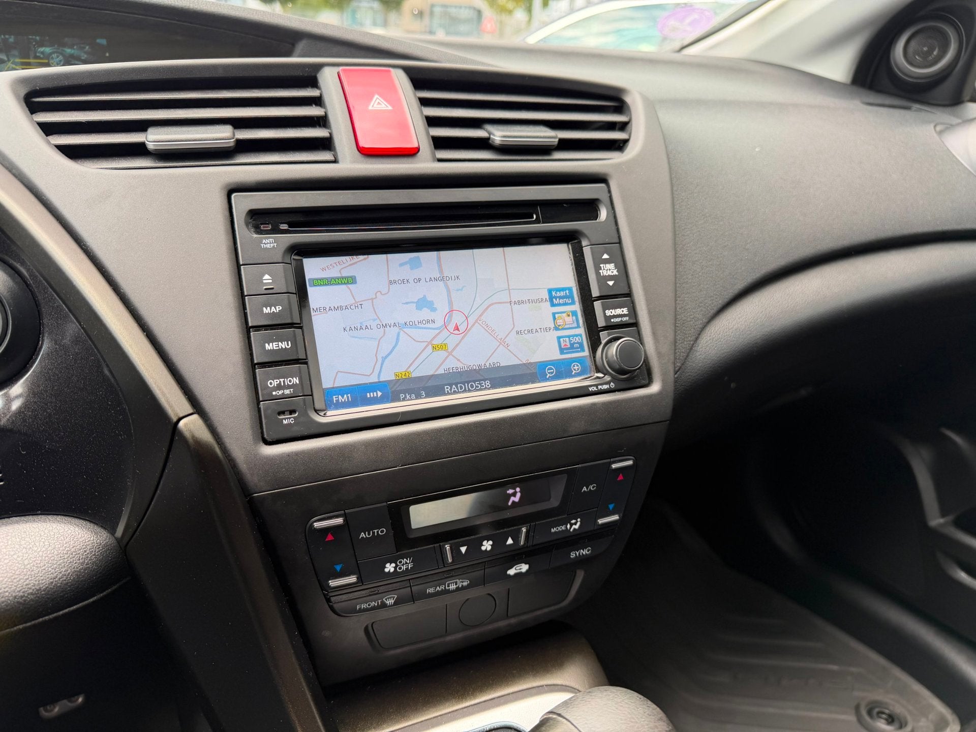 Honda Civic 1.8 GT AUT|NAVI|Cam|Cruise|Tel|DEALEROH|Trekhaak, Auto's, Stof, Gebruikt, 4 cilinders, Origineel Nederlands