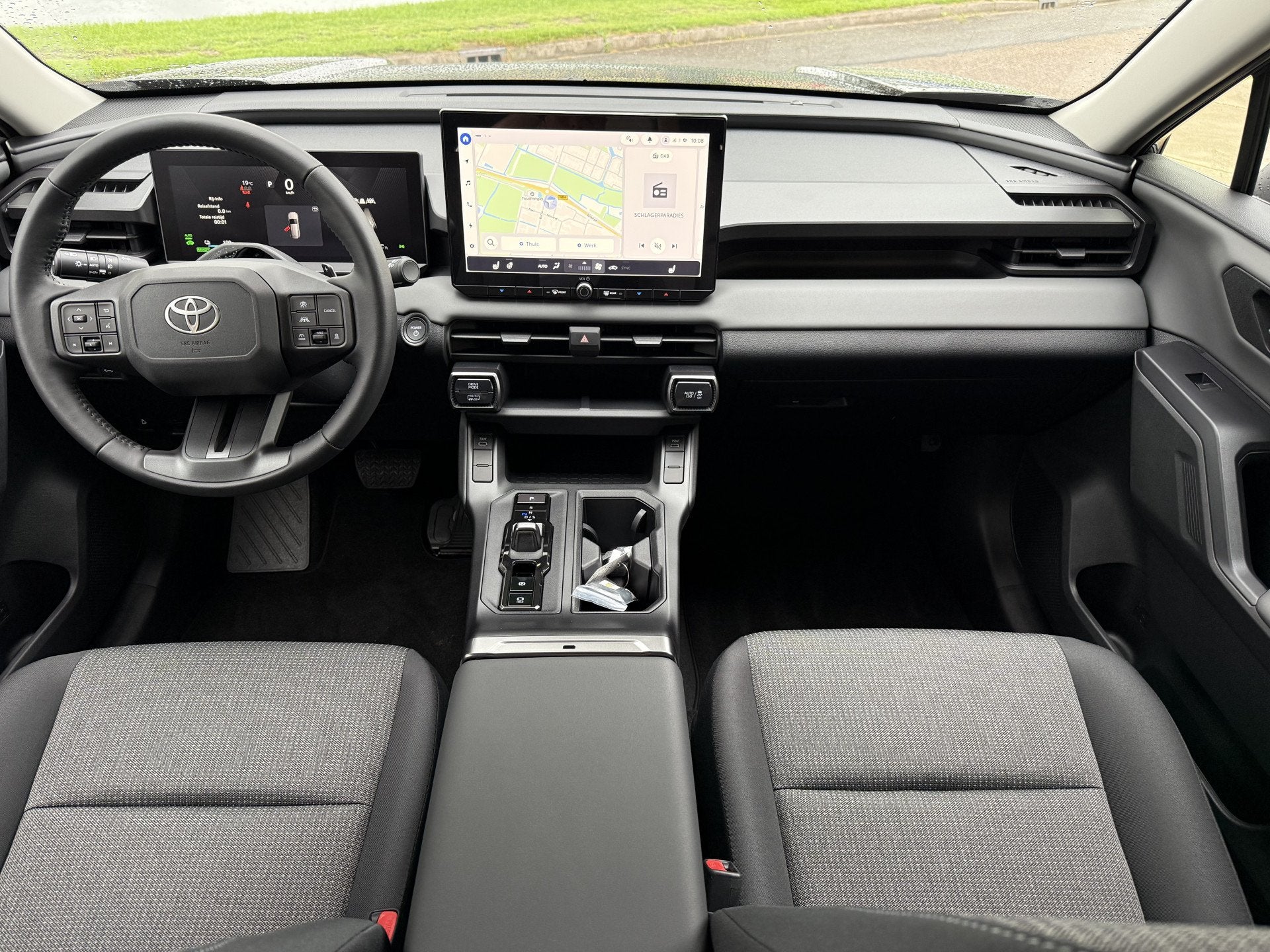 Toyota RAV4 2.5 Plug-in Hybrid 270 Dynamic * Navigatie * Car, Auto's, Dealer onderhouden, Stof, Gebruikt, Zwart
