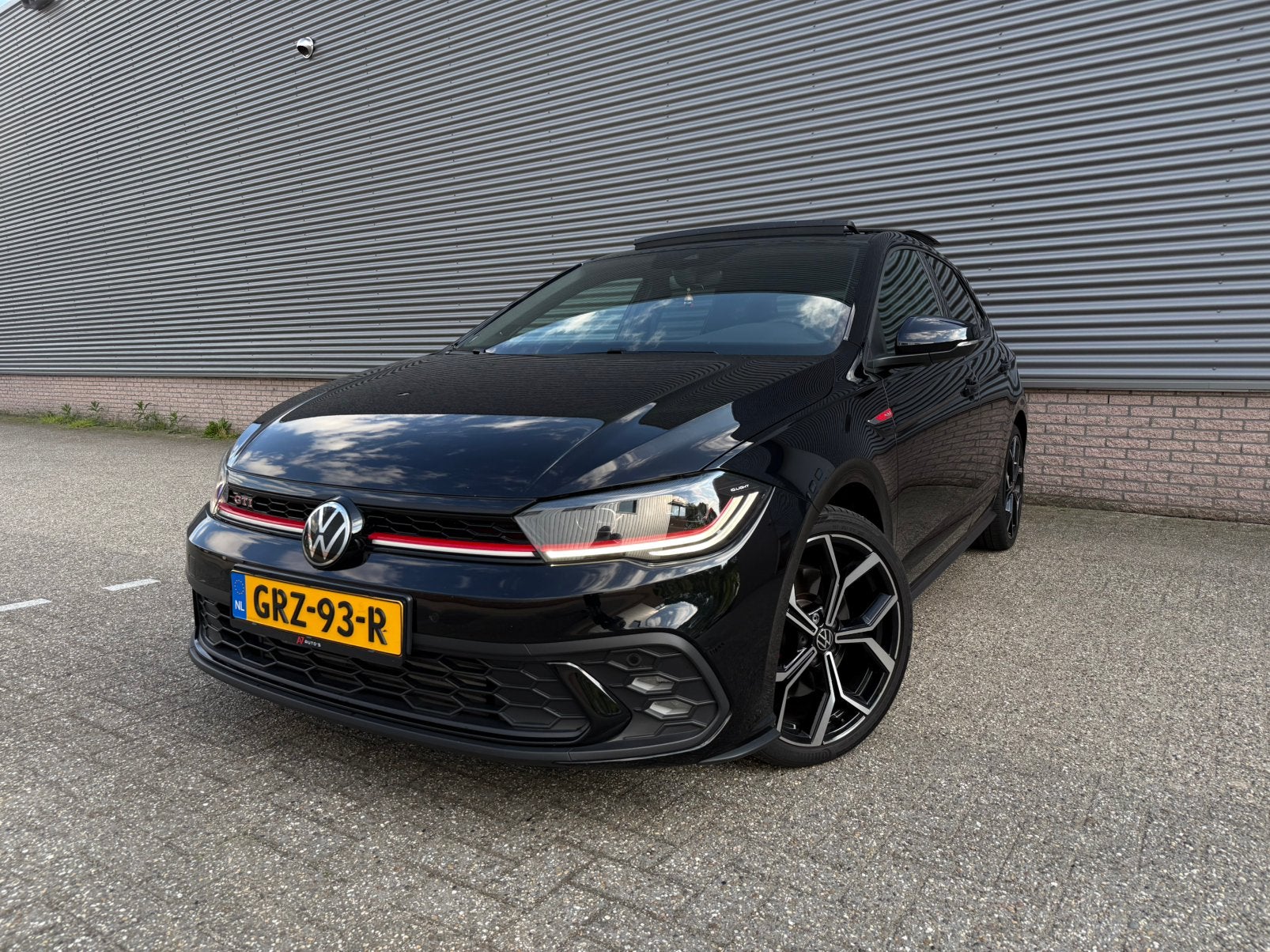 VwPolo GTI 2023 207pk|Pano|Beats|IQ|Keyless|Camera|Bomvol!, Auto's, 1272 kg, 15 km/l, 680 kg, 4 cilinders