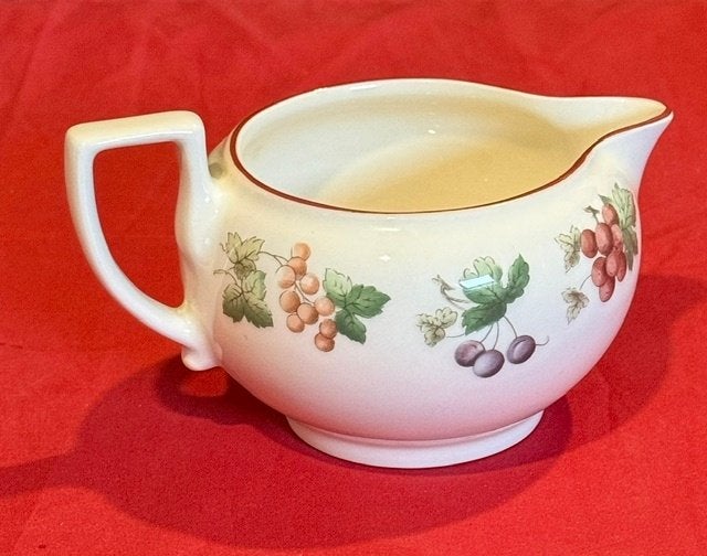 melkkannetje/roomkannetje Wedgwood, serie Provence, Ophalen, Gebruikt, Overige typen, Wedgwood