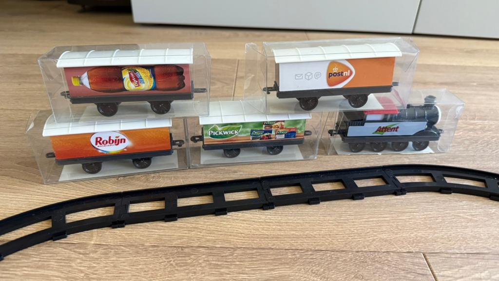 Treinset + rails, Ophalen
