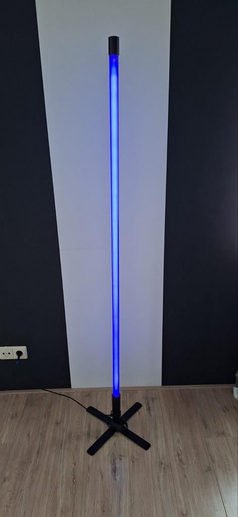 RGB LED Vloerlamp - Sfeervolle Verlich, Huis en Inrichting, Ophalen