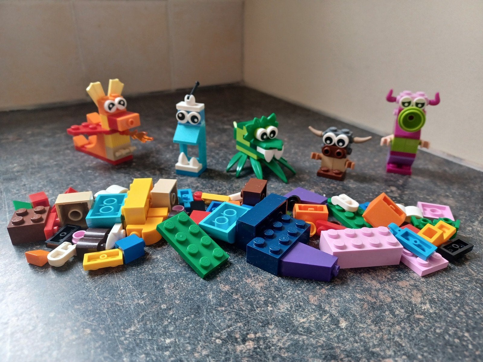 Lego classic 11017 creatieve monsters, Overige thema's, Lego, Compleet, Ophalen of Verzenden