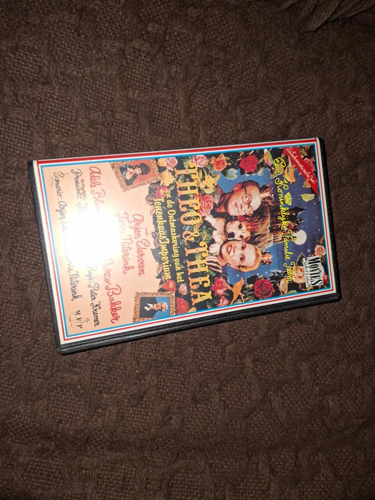 Vhs Nederlandstalig theo en thea, Alle leeftijden, Ophalen of Verzenden, Gebruikt, Nederlandstalig