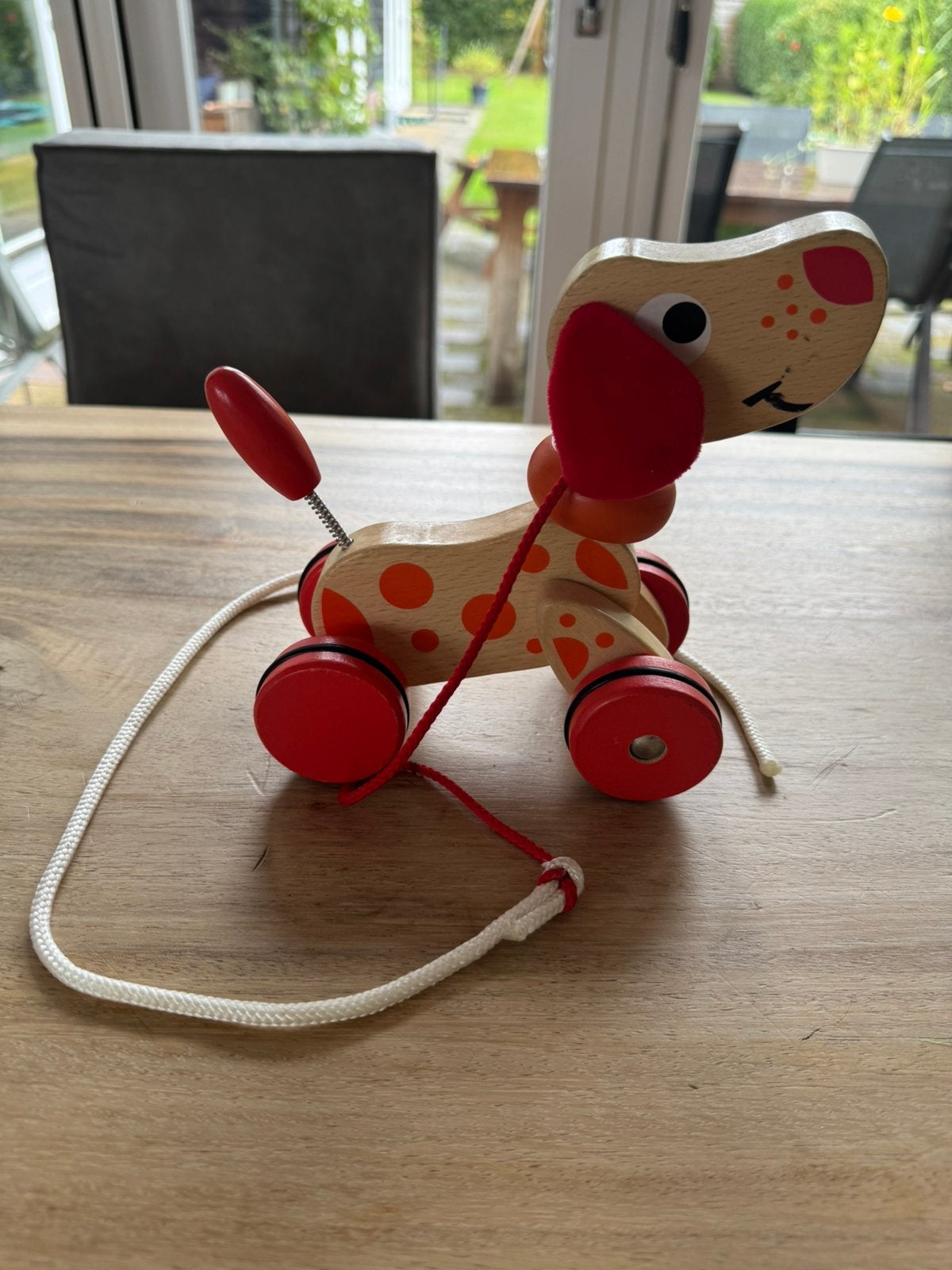 Houten speelgoed trekhond, Ophalen, Gebruikt