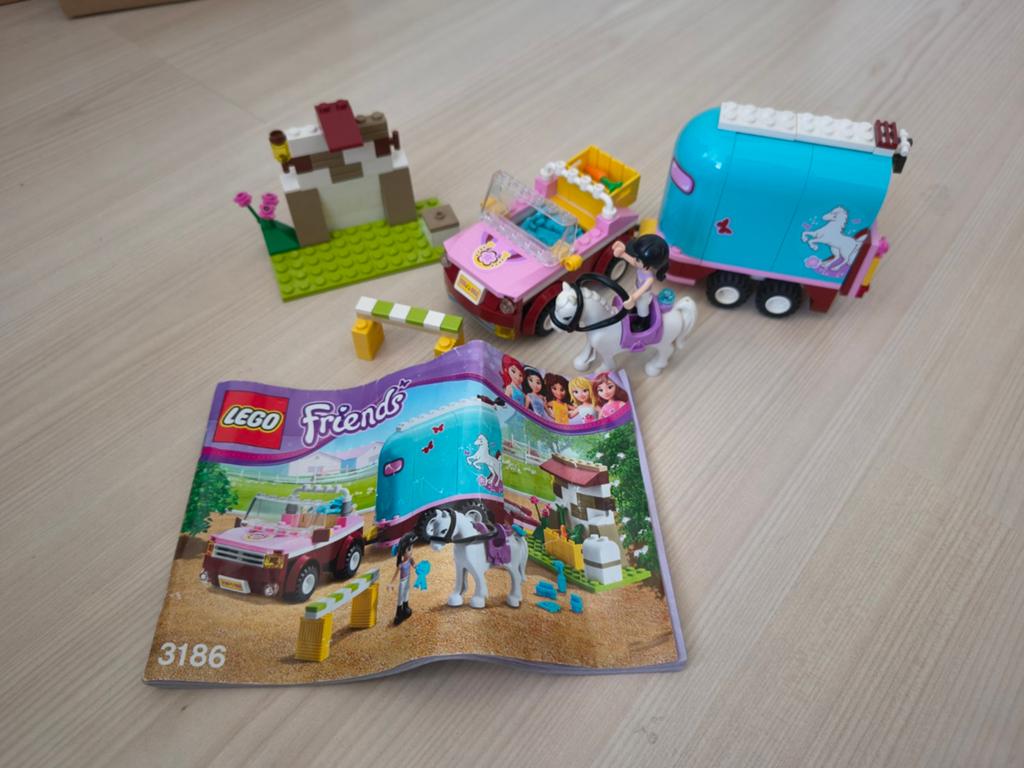 Lego Friends Paardentrailer 3186, Kinderen en Baby's, Speelgoed | Duplo en Lego, Ophalen of Verzenden, Zo goed als nieuw