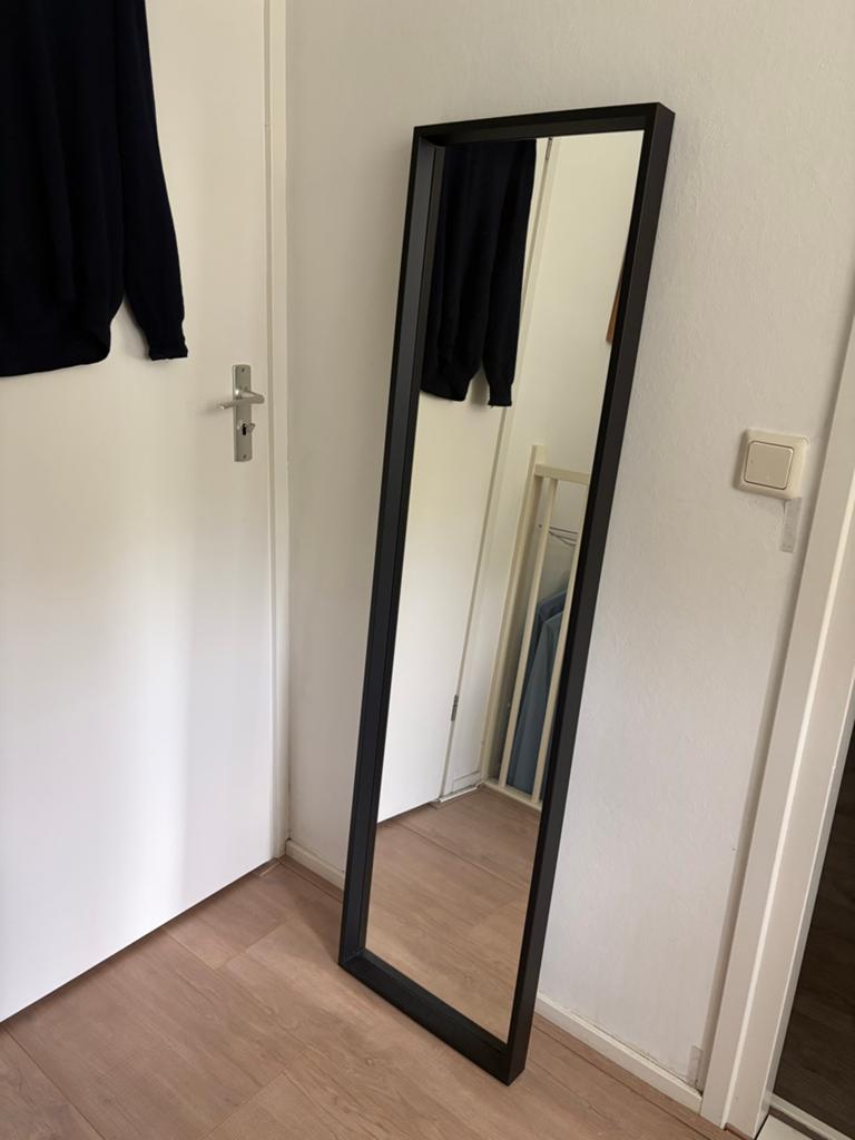 IKEA NISSEDAL spiegel - Zwart, 40x150 cm, Huis en Inrichting, Woonaccessoires | Spiegels, Ophalen, Minder dan 50 cm, 100 tot 150 cm