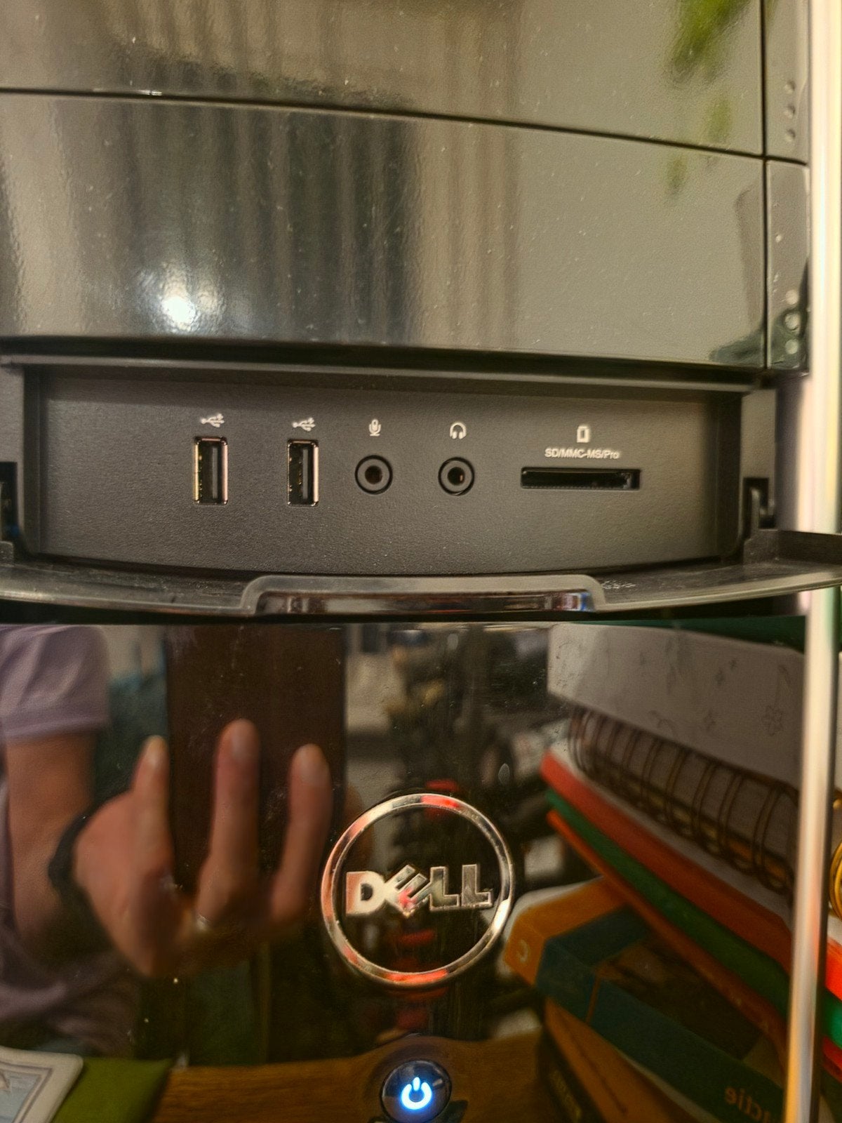 Foto 19 van Complete PC Set: Dell Desktop (SSD + 2TB HDD) + Display