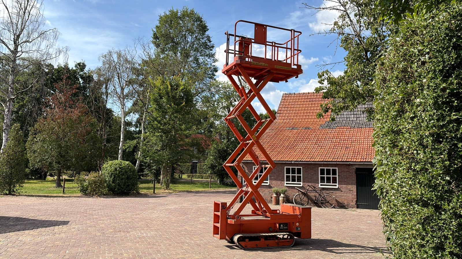 Rups Schaarlift, Ophalen