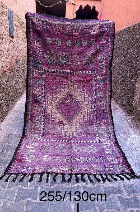 Vintage Berber vloerkleed - Handgemaakt, paars, 255x130cm, Huis en Inrichting, Gebruikt, Blauw, 100 tot 150 cm, Verzenden