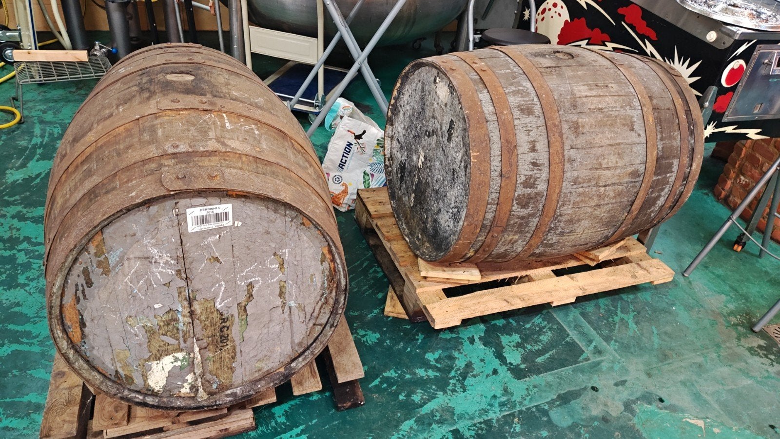 2 Lekdichte Eiken Houten Whiskyvaten gebruikt voor Barrel Ag, Tuin en Terras, 150 liter of meer, Ophalen, Gebruikt, Hout
