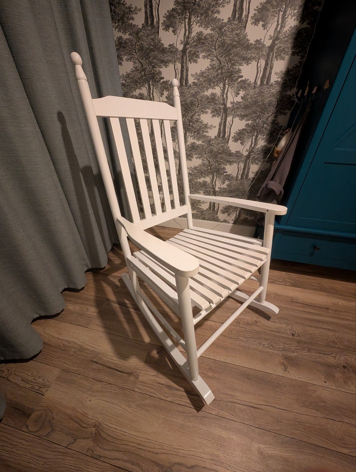 Witte Schommelstoel voor baby- of kinderkamer, Huis en Inrichting, Ophalen, Gebruikt, Klassiek, functioneel, Wit