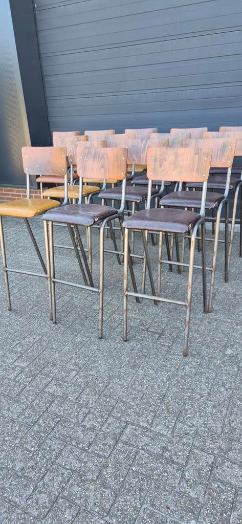 Barkrukken met rugleuning 15 stuks, Huis en Inrichting, Ophalen, Geen, 60 tot 90 cm, Metaal
