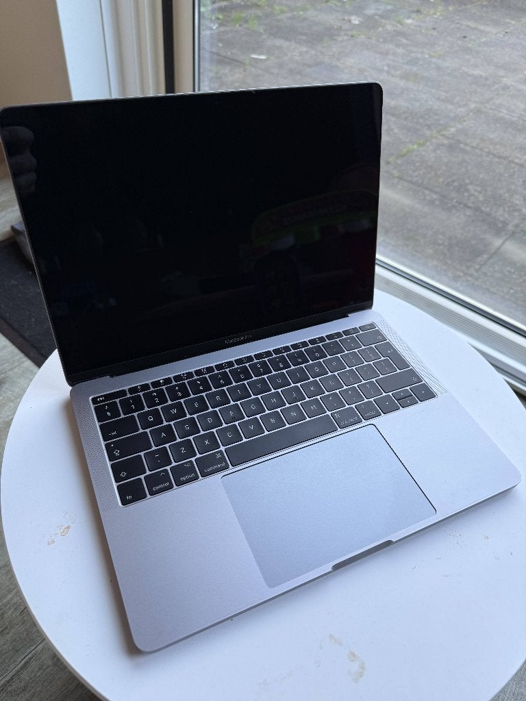 MacBook Pro 13" 2017, Gebruikt, 256 GB, 2 tot 3 Ghz, Qwerty