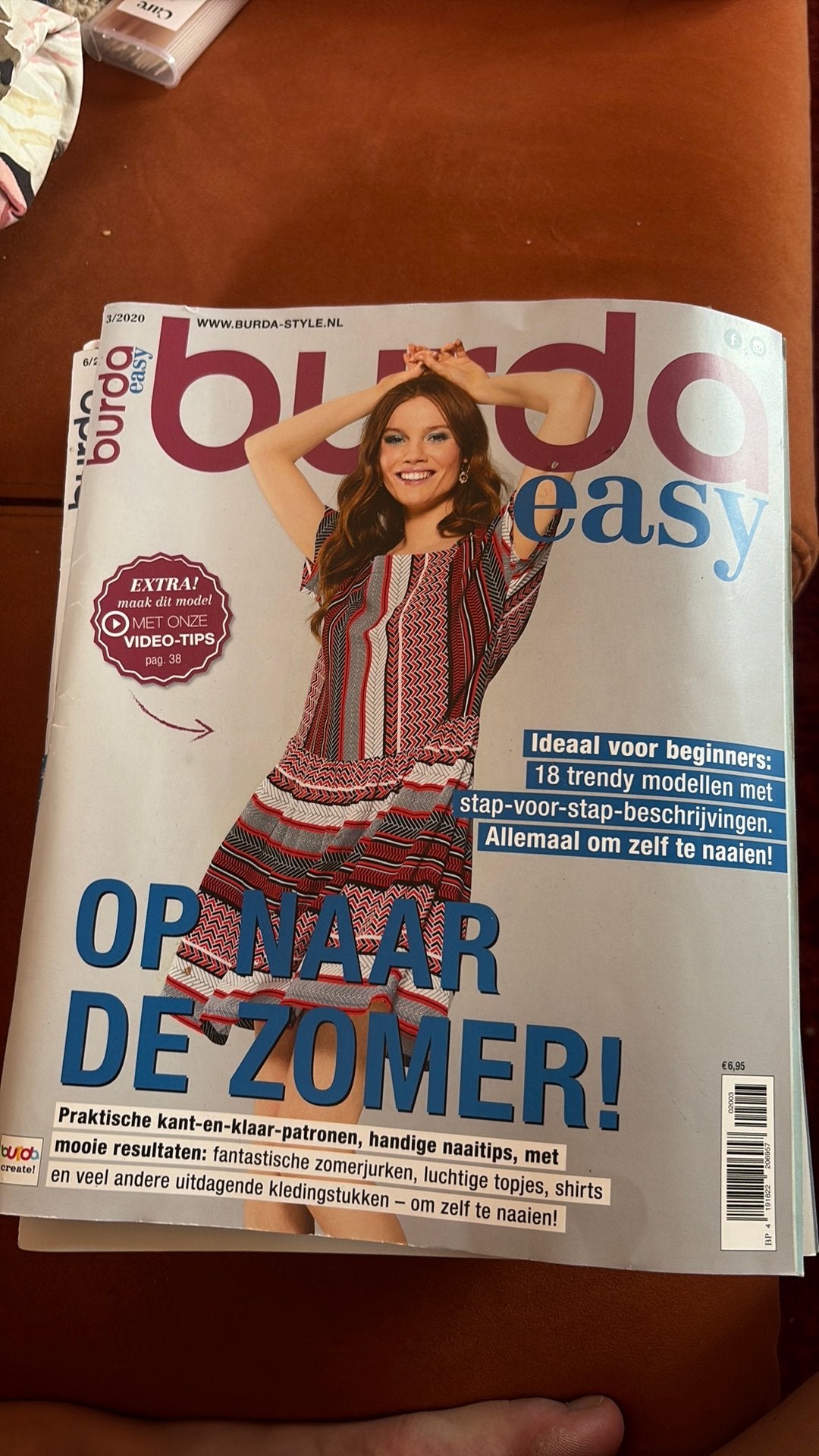 Gratis ophalen - burda easy, 12 stuks, Hobby en Vrije tijd, Kledingpatronen, Ophalen, Zo goed als nieuw, Vrouw, Burda