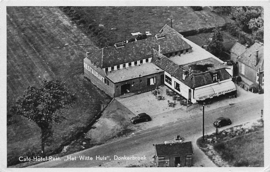 703-025-051 Café-Hotel-Rest Het Witte Huis Donkerbroek, Verzenden, Voor 1920, Friesland