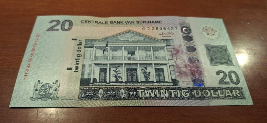 Surinaams bankbiljet 20 dollar - Centrale Bank Suriname, Postzegels en Munten, Bankbiljetten | Europa | Eurobiljetten, Ophalen of Verzenden