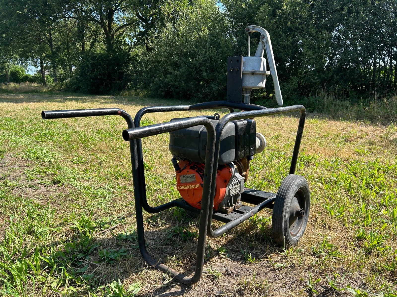 Waterpomp met Lombardini dieselmotor en handmatige aanzuigpo, Ophalen, Gebruikt, Handmatig, Overige typen