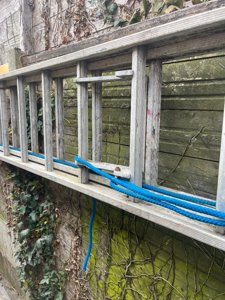 Aluminium ladder 2 delen 2x14 treden, Doe-het-zelf en Verbouw, Ophalen, Gebruikt, Trap, Opvouwbaar of Inschuifbaar