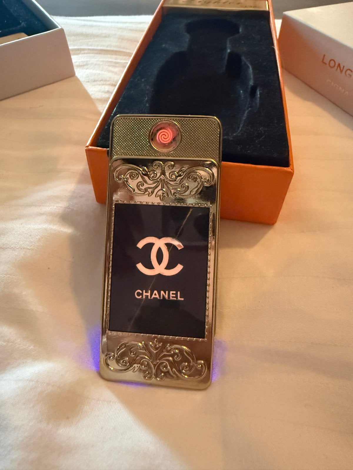 Luxe USB Oplaadbare Aansteker - Chanel & Mercedes-Benz, Verzamelen, Ophalen, Nieuw, Aansteker