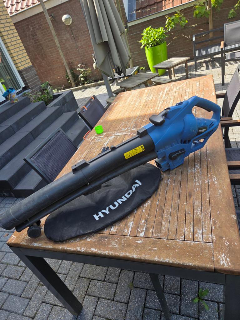 Hyundai Bladblazer / Bladzuiger / Versnipperaar – 3000W, Ophalen, Gebruikt, Elektrisch