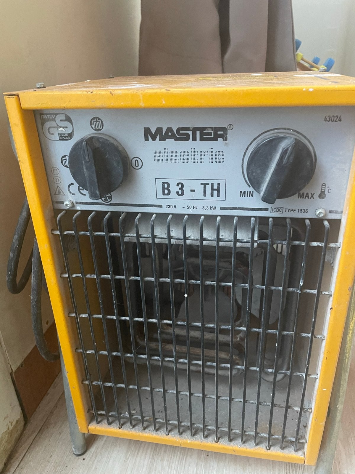 Master Electric B3-TH Bouwverwarming 3.3 kW, Ophalen, 30 tot 80 cm, Gebruikt, Kachel