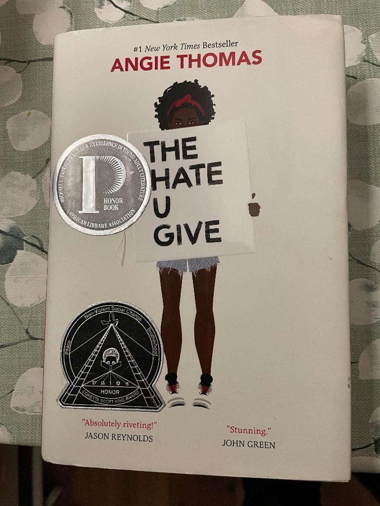 Angie Thomas - The Hate U Give, Boeken, Taal | Engels, Ophalen of Verzenden, Gelezen, Angie Thomas, Non-fictie