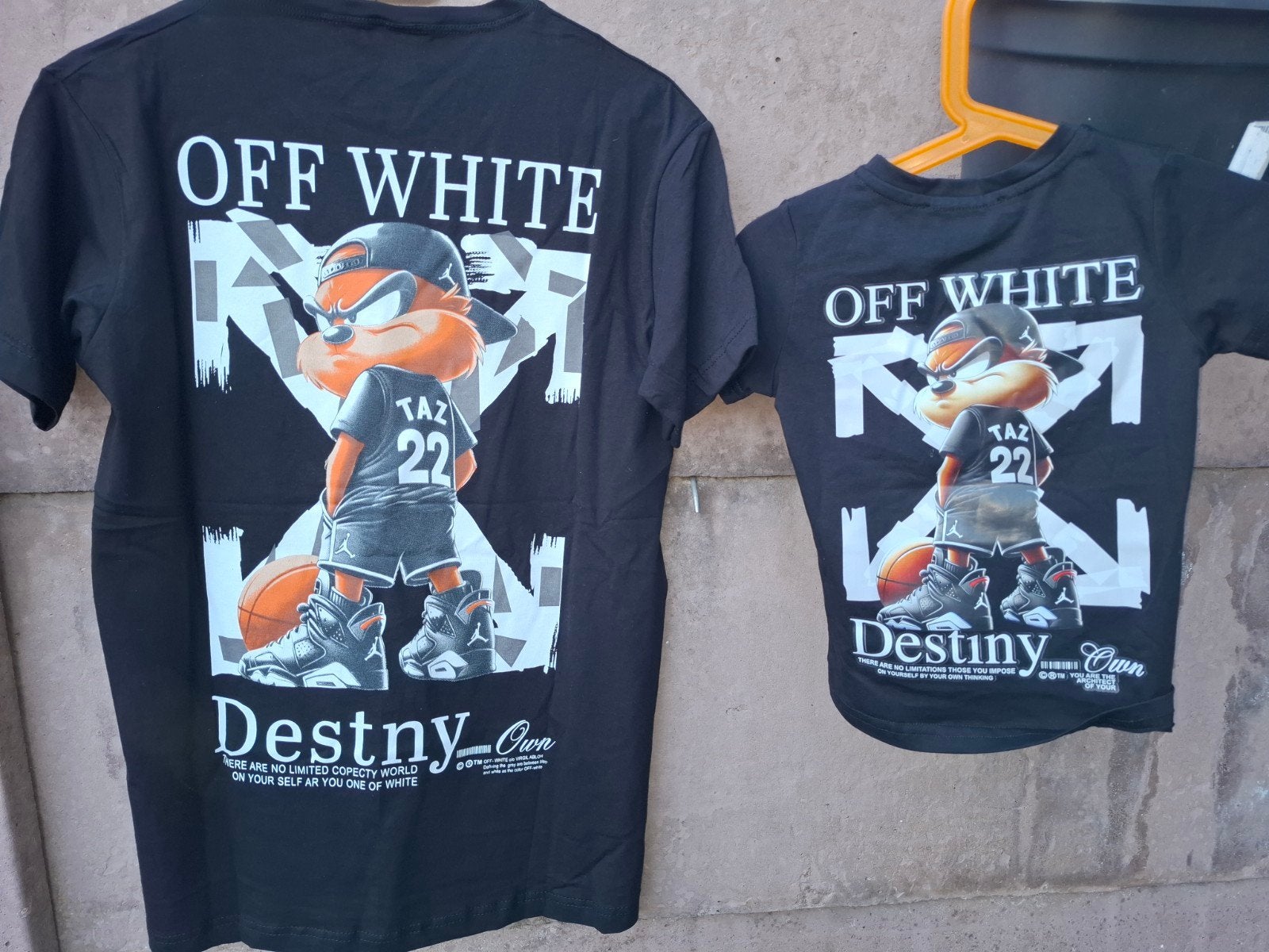Nieuwe Off White T-shirts: Tom, Monster, Taz & Taz Kids, Wit, Maat 46/48 (XL) of groter, Nieuw, Ophalen of Verzenden