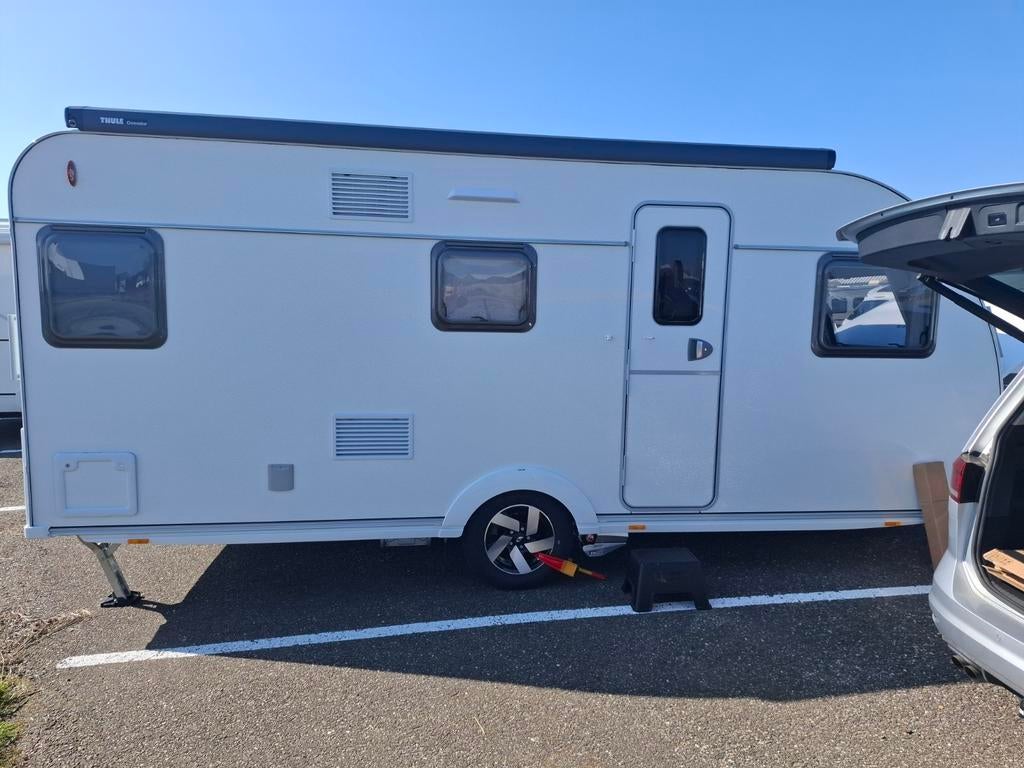 Adria Aviva 522 PT 2026. Airco, Autosteady, mover, stapelbed, Dwarsbed, Standaardzit, Adria, Meer dan 6