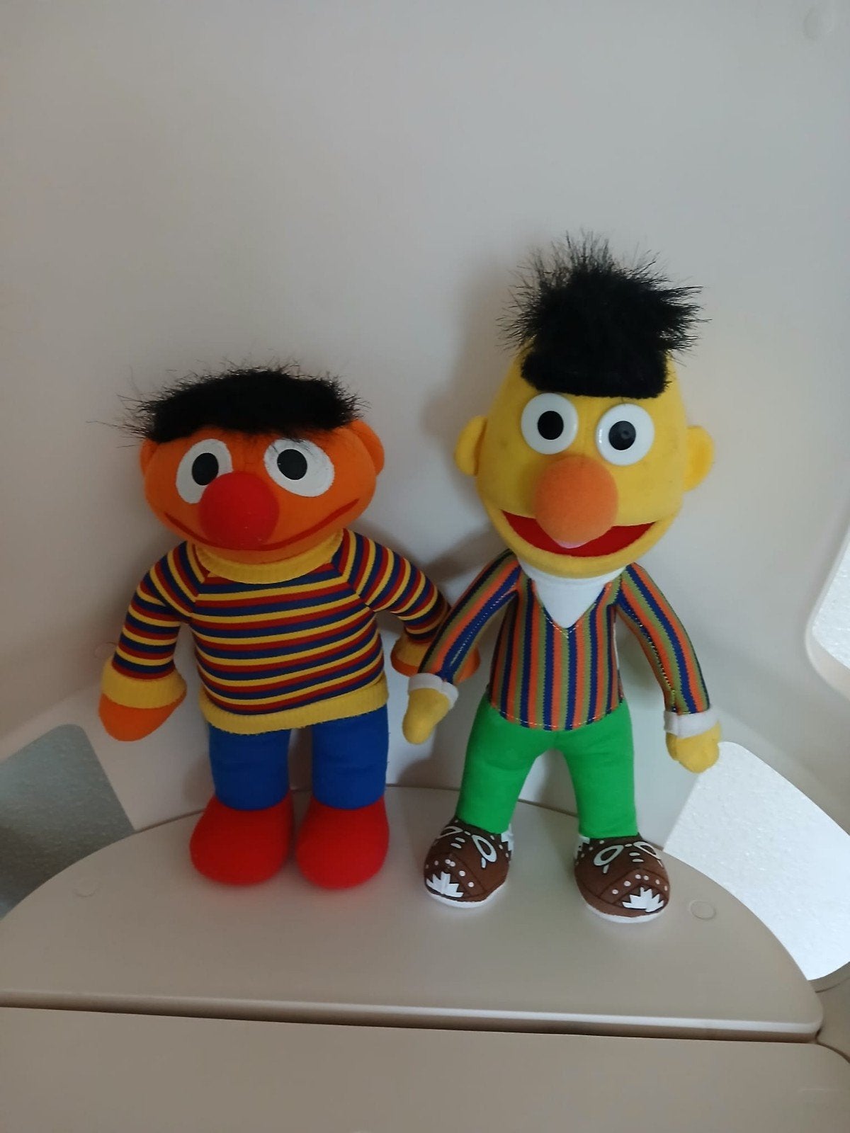 Sesamstraat Ernie knuffel en Bert. Bert 30cm,Ernie 25cm., Ophalen of Verzenden, Gebruikt