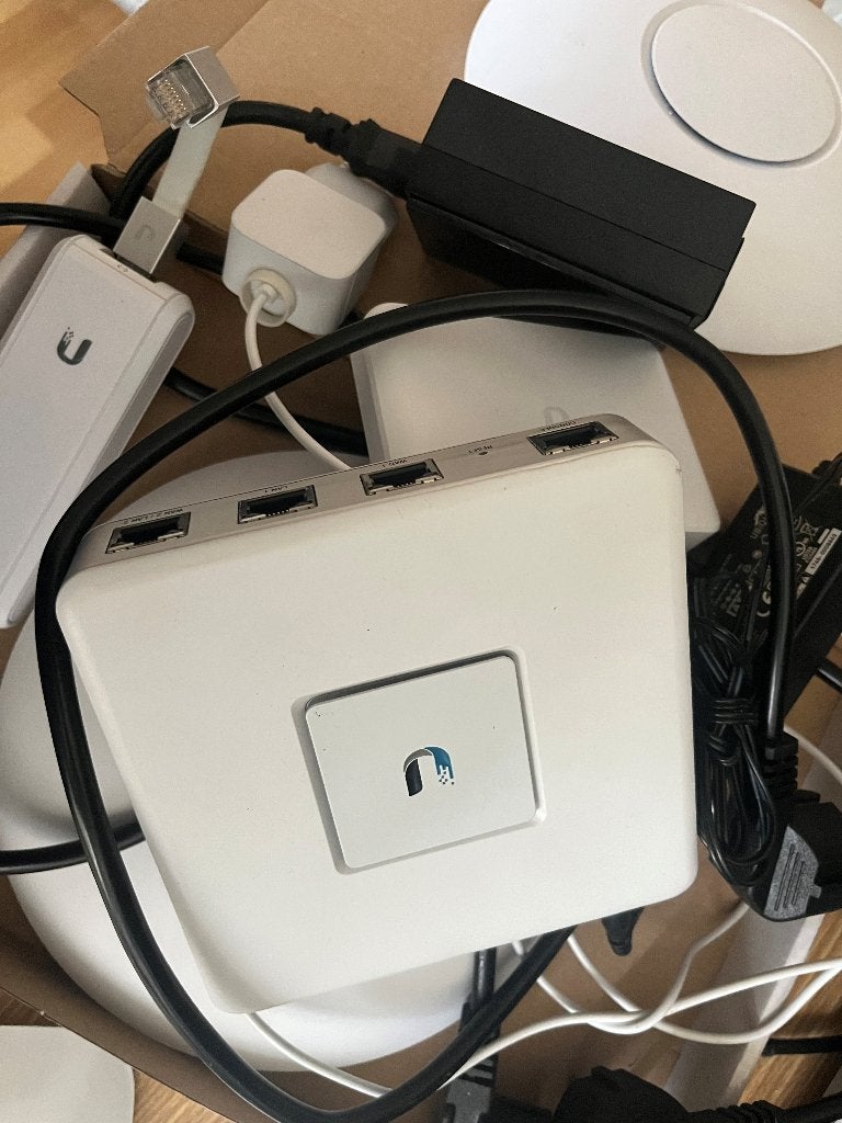 Complete UniFi Netwerkset UAP-AC-PRO, Computers en Software, Ophalen of Verzenden, Zo goed als nieuw, UniFi Ubiquiti
