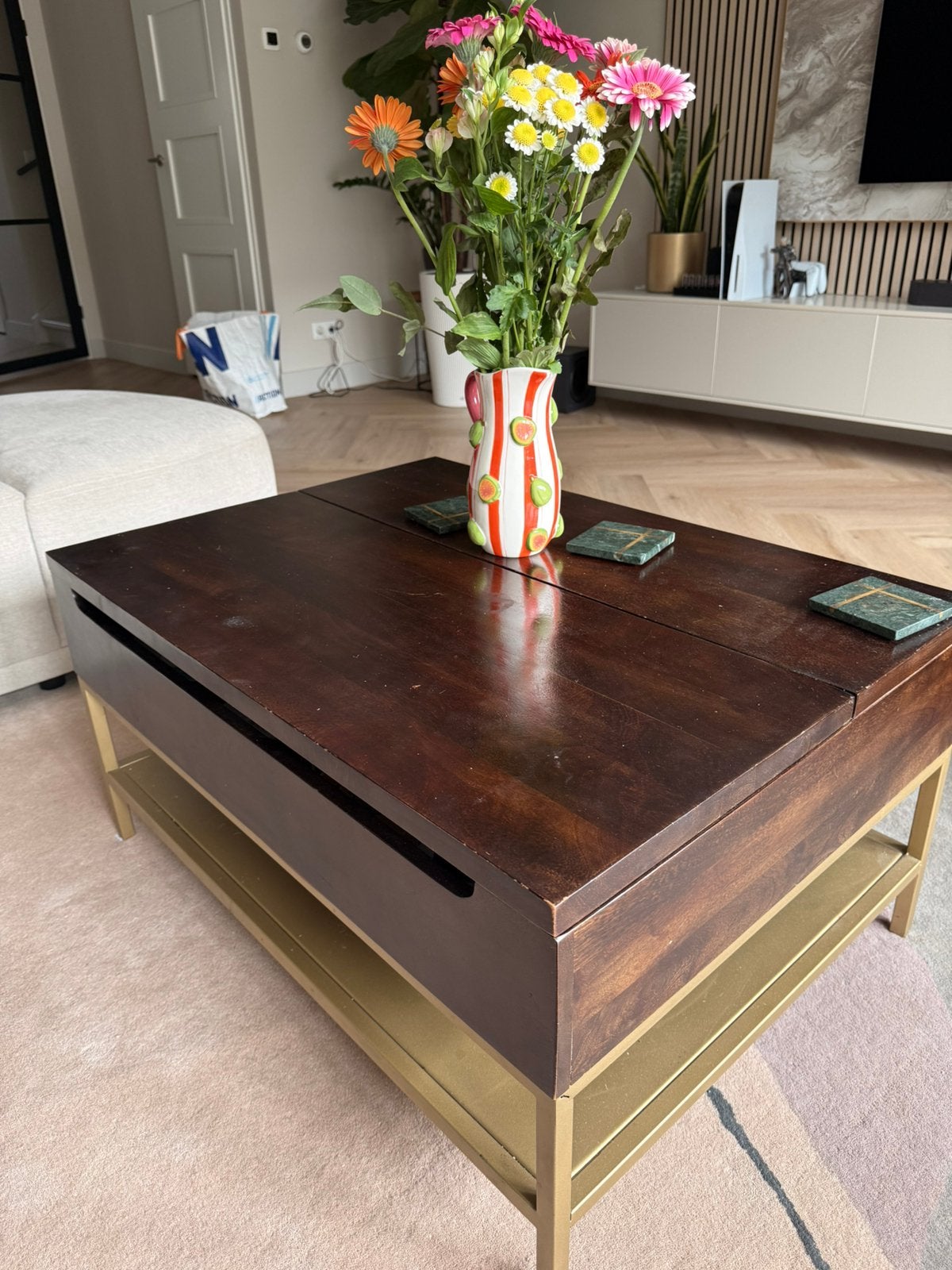 Te koop: MADE Design Lomond salontafel met opklapbaar, Ophalen, 50 tot 100 cm, Zo goed als nieuw, Minder dan 50 cm