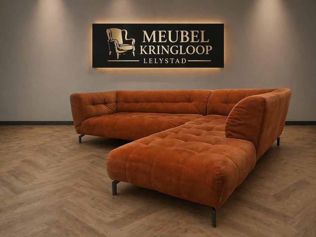Oaker gele hoekbank 280x220cm geheel gereinigd, ., Hoekbank, Ophalen of Verzenden, Zo goed als nieuw