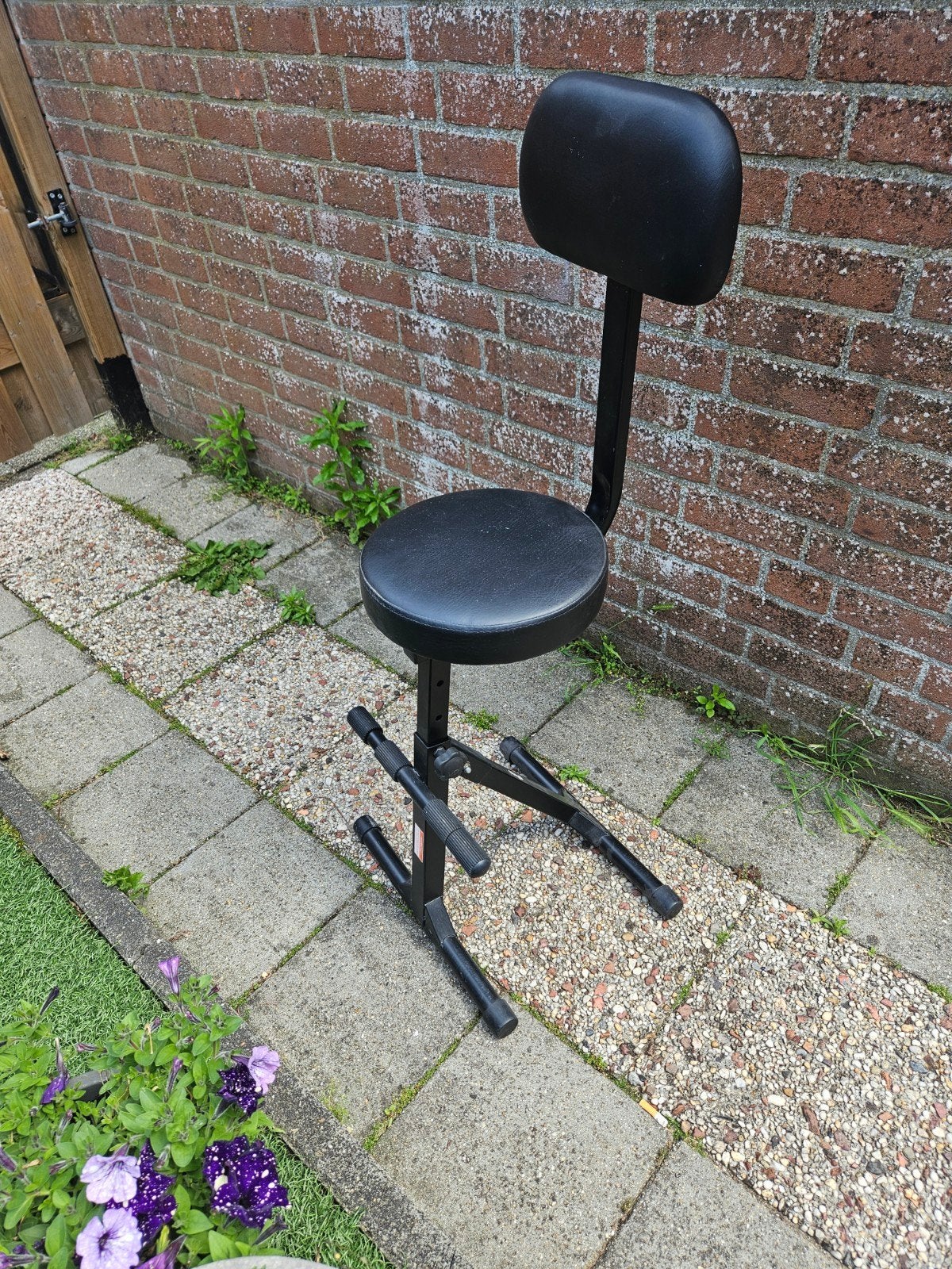 Stagg Muziekstoel/Drumkruk met rugleuning, Ophalen of Verzenden, Gebruikt, Instrumentstandaard, Keyboard of Synthesizer