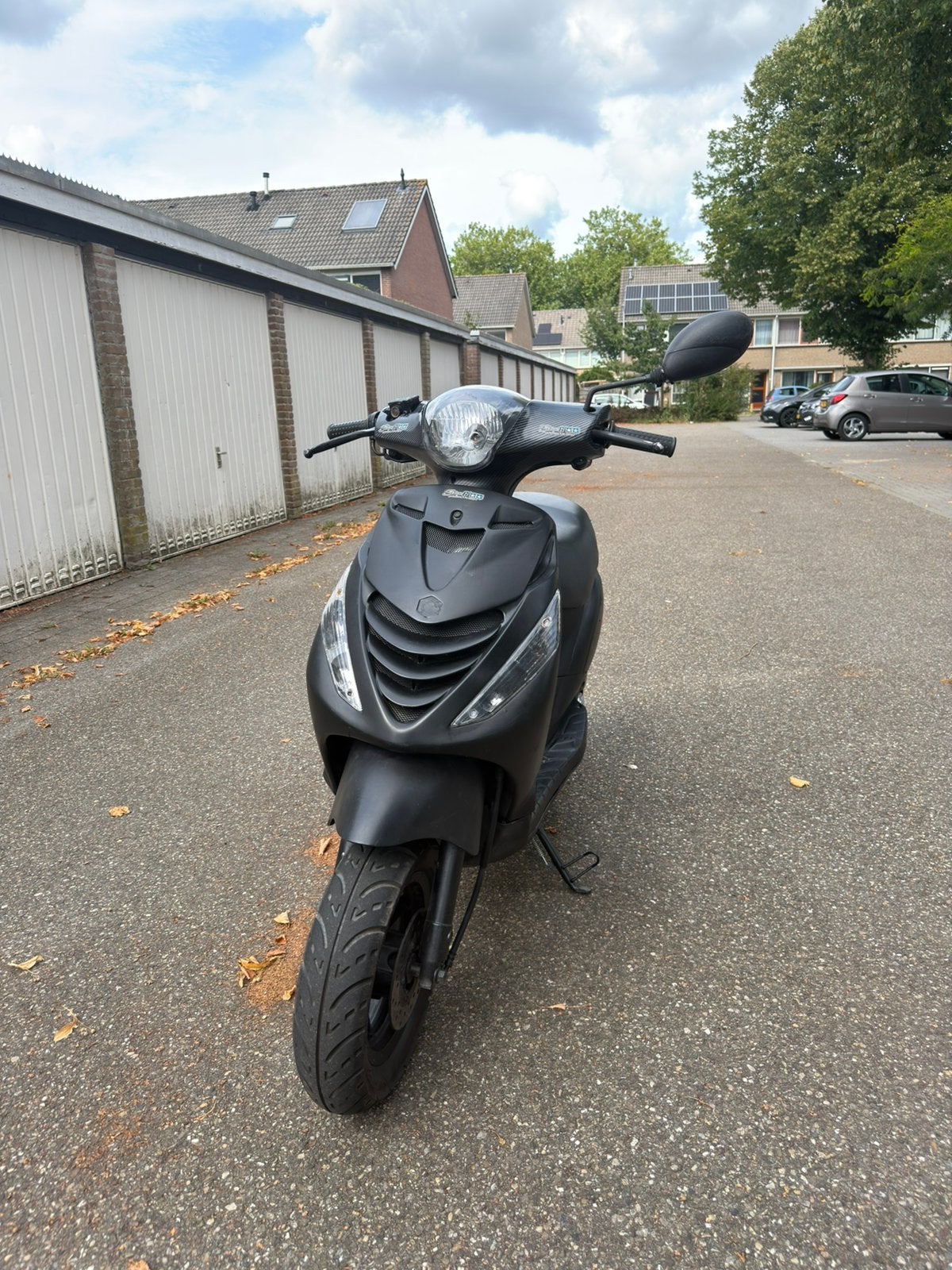 Piaggio zip 4t 2017, Fietsen en Brommers, Scooters | Piaggio, Ophalen, Zo goed als nieuw, Benzine, Zip