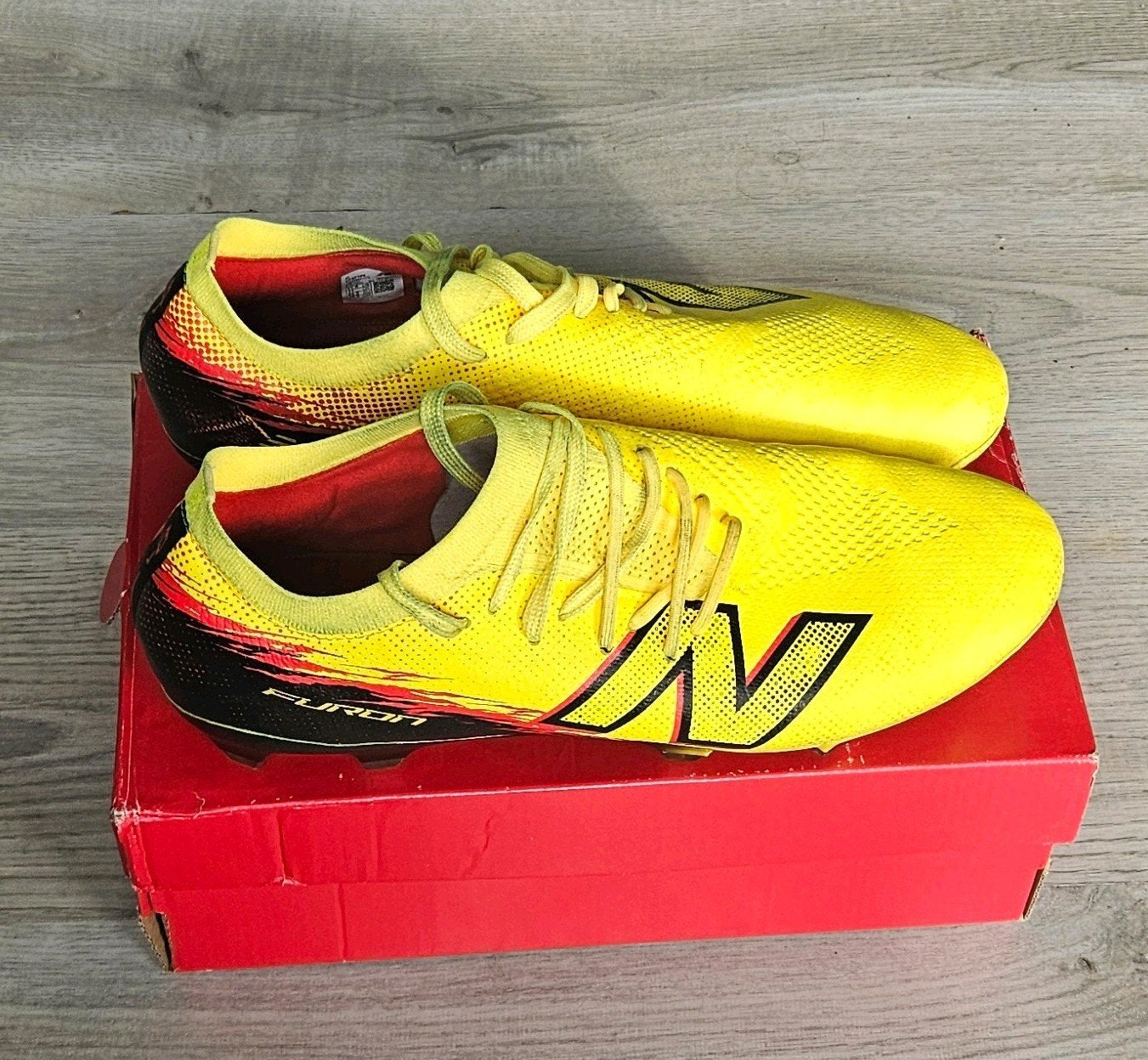 New Balance voetbalschoenen als Nieuw maat 45, Schoenen, Zo goed als nieuw, Maat M, Ophalen of Verzenden