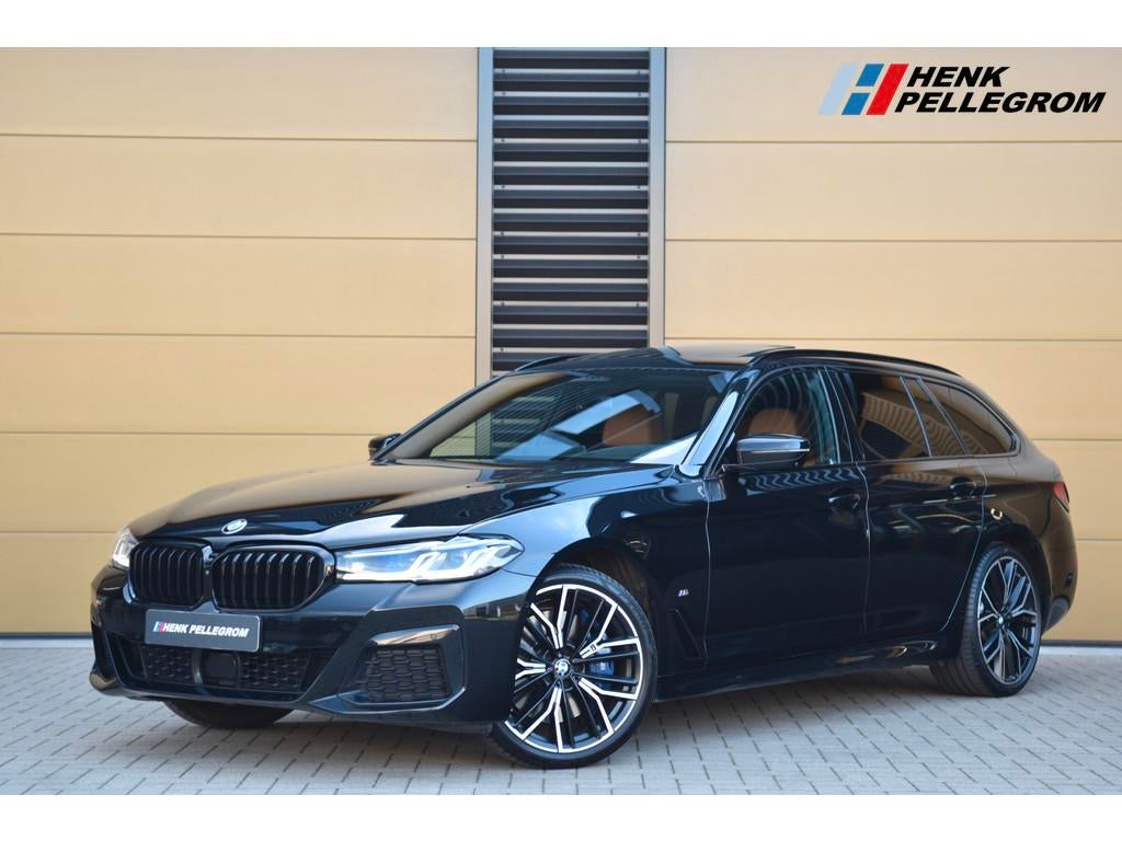 BMW 5 Serie Touring 540i xDrive High Executive * M-Sport * S, Gebruikt, 334 pk, Leder, Vierwielaandrijving
