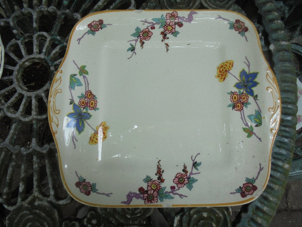 Vierkante schaal met bloemen - oker geel randje Zijlstra (?), Ophalen of Verzenden