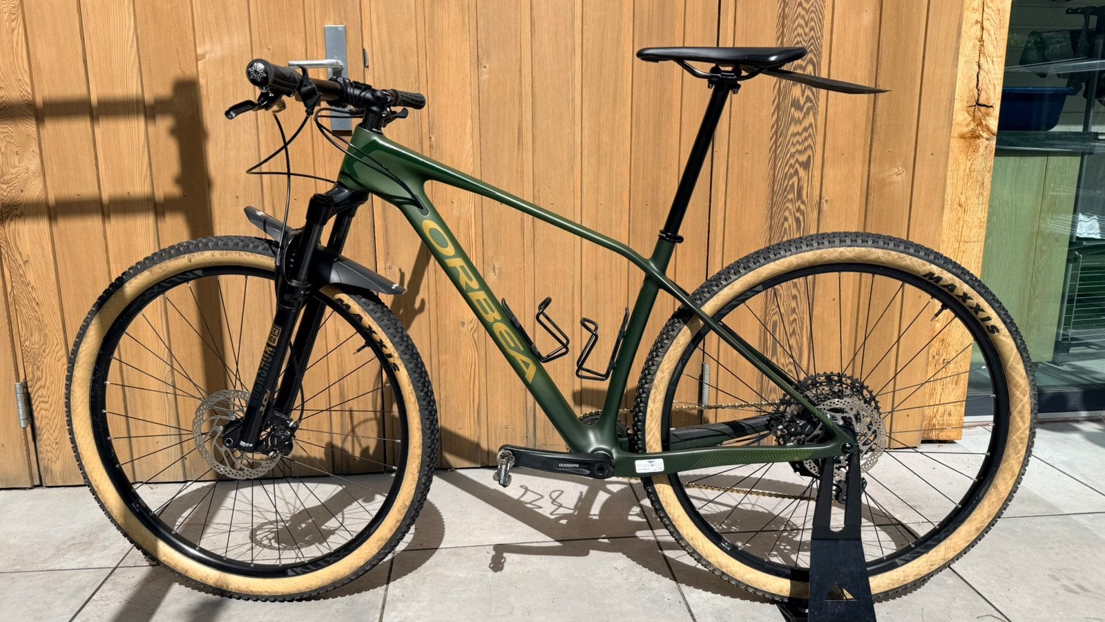 Orbea Alma M30 – Carbon XC Hardtail – Maat M – <500 km, Fietsen en Brommers, Fietsen | Mountainbikes en ATB, Ophalen, Zo goed als nieuw