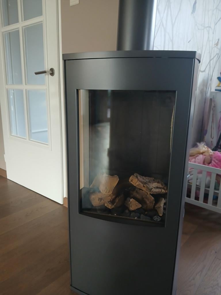 DRU Vrijstaande Gaskachel - Modern Design, Ophalen, Gebruikt, Gas, Vrijstaand